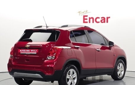 Chevrolet Trax, 2017 год, 840 000 рублей, 2 фотография