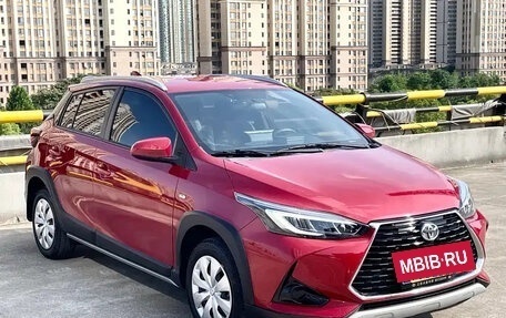 Toyota Yaris, 2022 год, 1 082 020 рублей, 2 фотография
