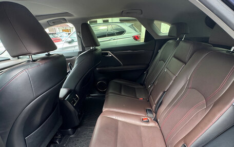 Lexus RX IV рестайлинг, 2018 год, 4 300 000 рублей, 6 фотография