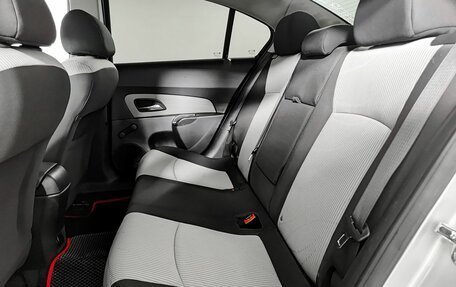 Chevrolet Cruze II, 2011 год, 555 750 рублей, 15 фотография