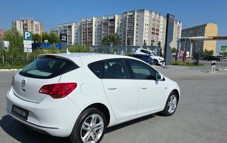 Opel Astra J, 2014 год, 770 000 рублей, 6 фотография