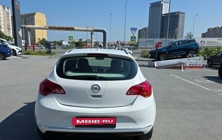 Opel Astra J, 2014 год, 770 000 рублей, 5 фотография