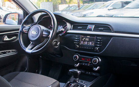 KIA Rio IV, 2018 год, 1 599 000 рублей, 10 фотография
