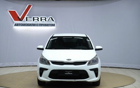 KIA Rio IV, 2018 год, 850 000 рублей, 2 фотография