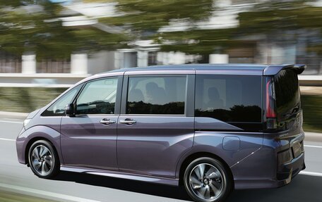 Honda Stepwgn IV, 2017 год, 2 000 000 рублей, 4 фотография