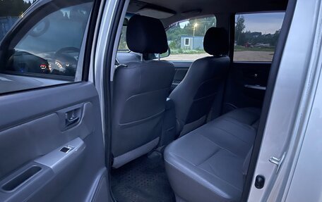 Toyota Hilux VII, 2012 год, 1 950 000 рублей, 13 фотография