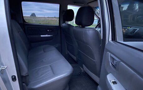 Toyota Hilux VII, 2012 год, 1 950 000 рублей, 12 фотография