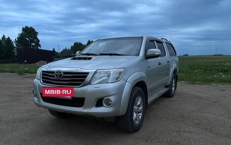 Toyota Hilux VII, 2012 год, 1 950 000 рублей, 3 фотография
