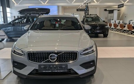 Volvo V60 Cross Country II, 2026 год, 7 990 000 рублей, 3 фотография