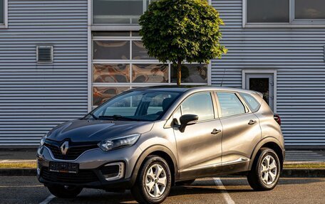 Renault Kaptur I рестайлинг, 2019 год, 1 195 000 рублей, 1 фотография
