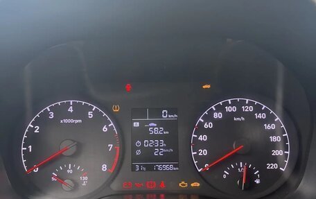 Hyundai Solaris II рестайлинг, 2018 год, 1 100 000 рублей, 4 фотография