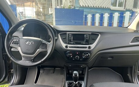 Hyundai Solaris II рестайлинг, 2018 год, 1 100 000 рублей, 17 фотография
