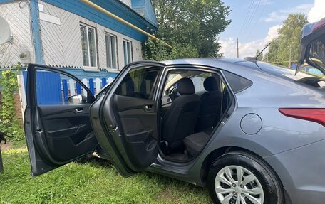 Hyundai Solaris II рестайлинг, 2018 год, 1 100 000 рублей, 19 фотография