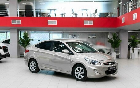 Hyundai Solaris II рестайлинг, 2013 год, 895 000 рублей, 3 фотография
