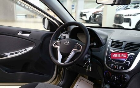 Hyundai Solaris II рестайлинг, 2013 год, 895 000 рублей, 6 фотография