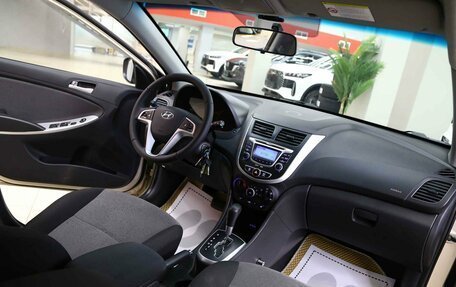 Hyundai Solaris II рестайлинг, 2013 год, 895 000 рублей, 10 фотография