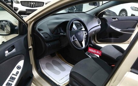 Hyundai Solaris II рестайлинг, 2013 год, 895 000 рублей, 8 фотография