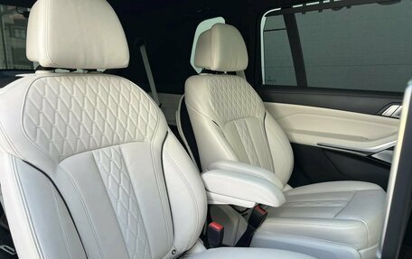 BMW X7, 2021 год, 7 999 000 рублей, 27 фотография