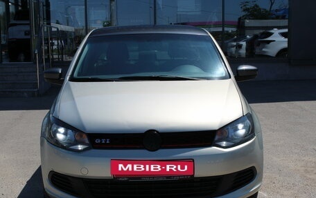 Volkswagen Polo VI (EU Market), 2011 год, 609 000 рублей, 2 фотография