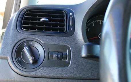 Volkswagen Polo VI (EU Market), 2011 год, 609 000 рублей, 22 фотография