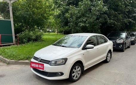 Volkswagen Polo VI (EU Market), 2013 год, 500 000 рублей, 2 фотография
