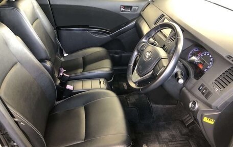 Toyota ISis I, 2016 год, 1 500 000 рублей, 5 фотография