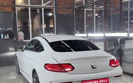 Mercedes-Benz C-Класс, 2018 год, 2 800 000 рублей, 19 фотография