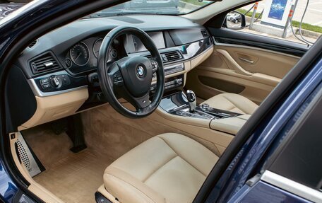 BMW 5 серия, 2013 год, 1 255 000 рублей, 21 фотография