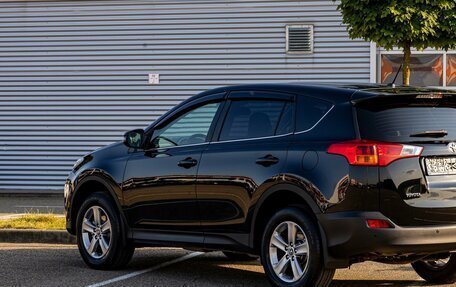 Toyota RAV4, 2015 год, 2 045 000 рублей, 8 фотография