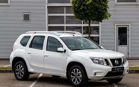 Nissan Terrano III, 2015 год, 1 095 000 рублей, 3 фотография