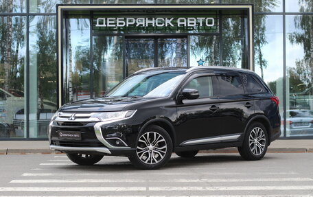 Mitsubishi Outlander III рестайлинг 3, 2016 год, 1 950 000 рублей, 1 фотография