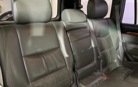 Toyota Land Cruiser Prado 120 рестайлинг, 2004 год, 1 350 000 рублей, 11 фотография