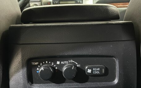 Toyota Land Cruiser Prado 120 рестайлинг, 2004 год, 1 350 000 рублей, 15 фотография