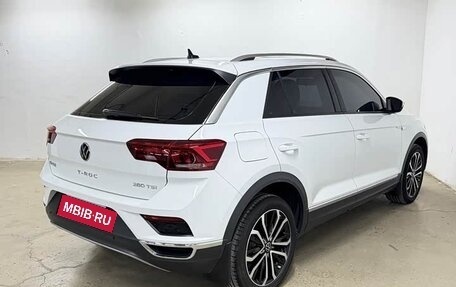 Volkswagen T-Roc I, 2022 год, 1 500 444 рублей, 4 фотография