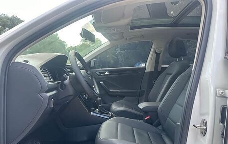 Volkswagen T-Roc I, 2023 год, 1 670 098 рублей, 7 фотография