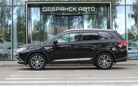 Mitsubishi Outlander III рестайлинг 3, 2016 год, 1 950 000 рублей, 2 фотография