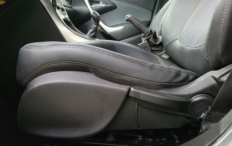 Opel Astra J, 2013 год, 799 000 рублей, 10 фотография