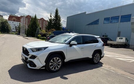 Toyota RAV4, 2021 год, 3 400 000 рублей, 1 фотография