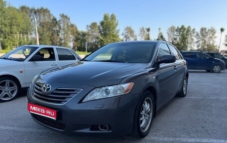Toyota Camry, 2008 год, 950 000 рублей, 1 фотография