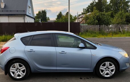 Opel Astra J, 2011 год, 709 000 рублей, 4 фотография