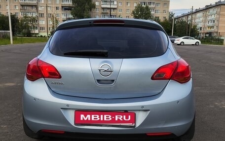 Opel Astra J, 2011 год, 709 000 рублей, 6 фотография