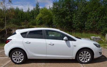 Opel Astra J, 2012 год, 740 000 рублей, 3 фотография