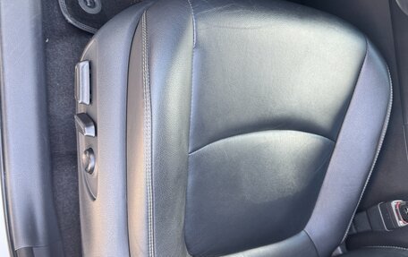 Toyota RAV4, 2021 год, 3 400 000 рублей, 15 фотография