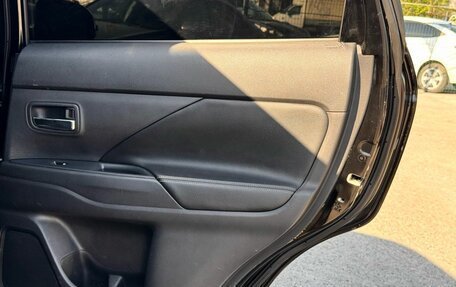 Mitsubishi Outlander III рестайлинг 3, 2016 год, 1 599 000 рублей, 30 фотография