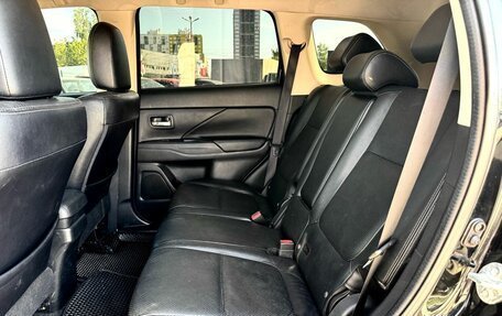 Mitsubishi Outlander III рестайлинг 3, 2016 год, 1 599 000 рублей, 32 фотография