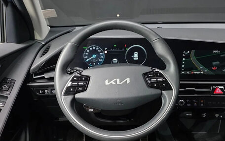 KIA Niro, 2022 год, 2 040 000 рублей, 6 фотография