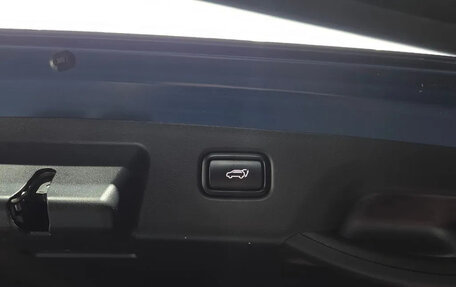 KIA Niro, 2022 год, 2 040 000 рублей, 18 фотография