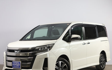 Toyota Noah III, 2019 год, 2 799 000 рублей, 4 фотография