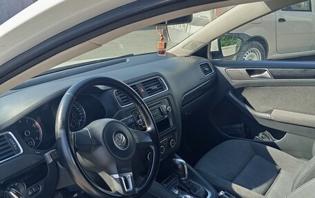 Volkswagen Jetta VI, 2012 год, 990 000 рублей, 8 фотография