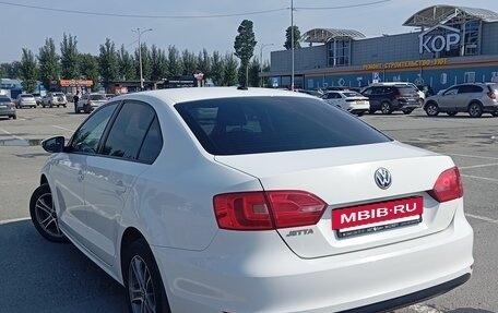 Volkswagen Jetta VI, 2012 год, 990 000 рублей, 4 фотография
